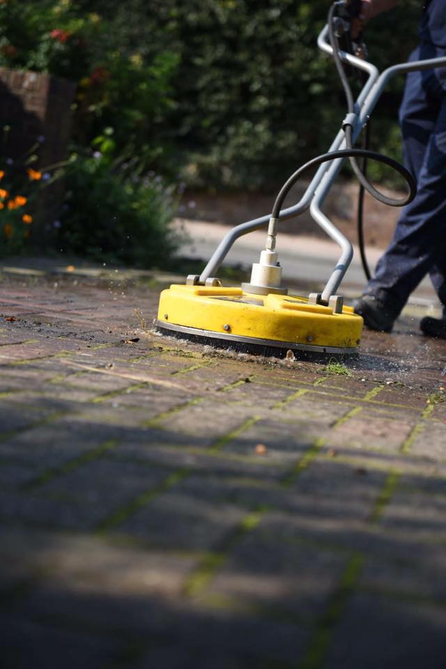 roof cleaning manchester